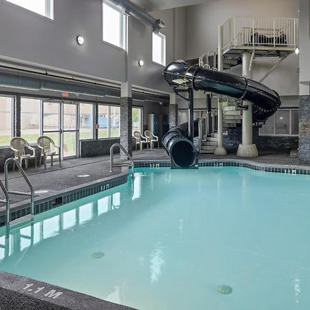 Home Inn & Suites Regina Airport Zewnętrze zdjęcie