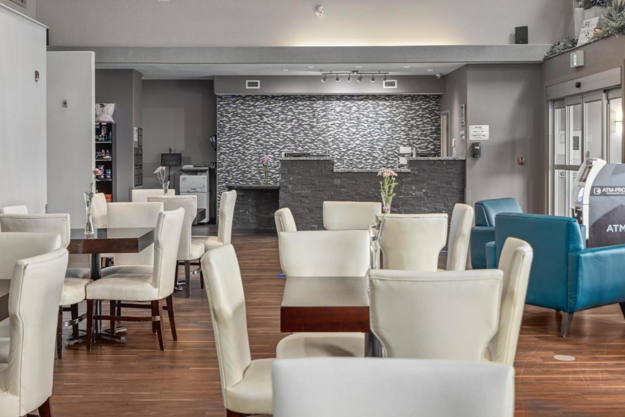 Home Inn & Suites Regina Airport Zewnętrze zdjęcie