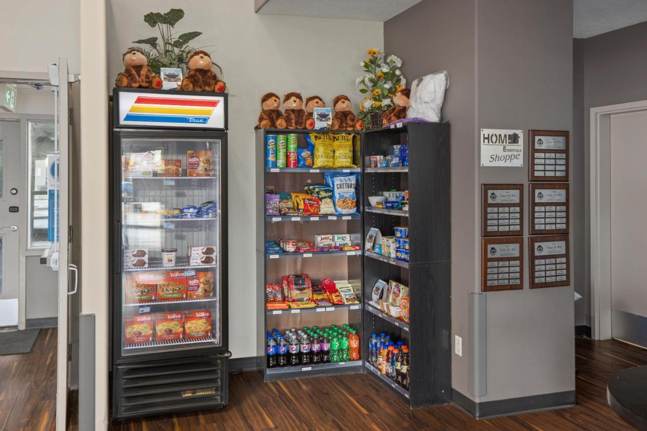 Home Inn & Suites Regina Airport Zewnętrze zdjęcie