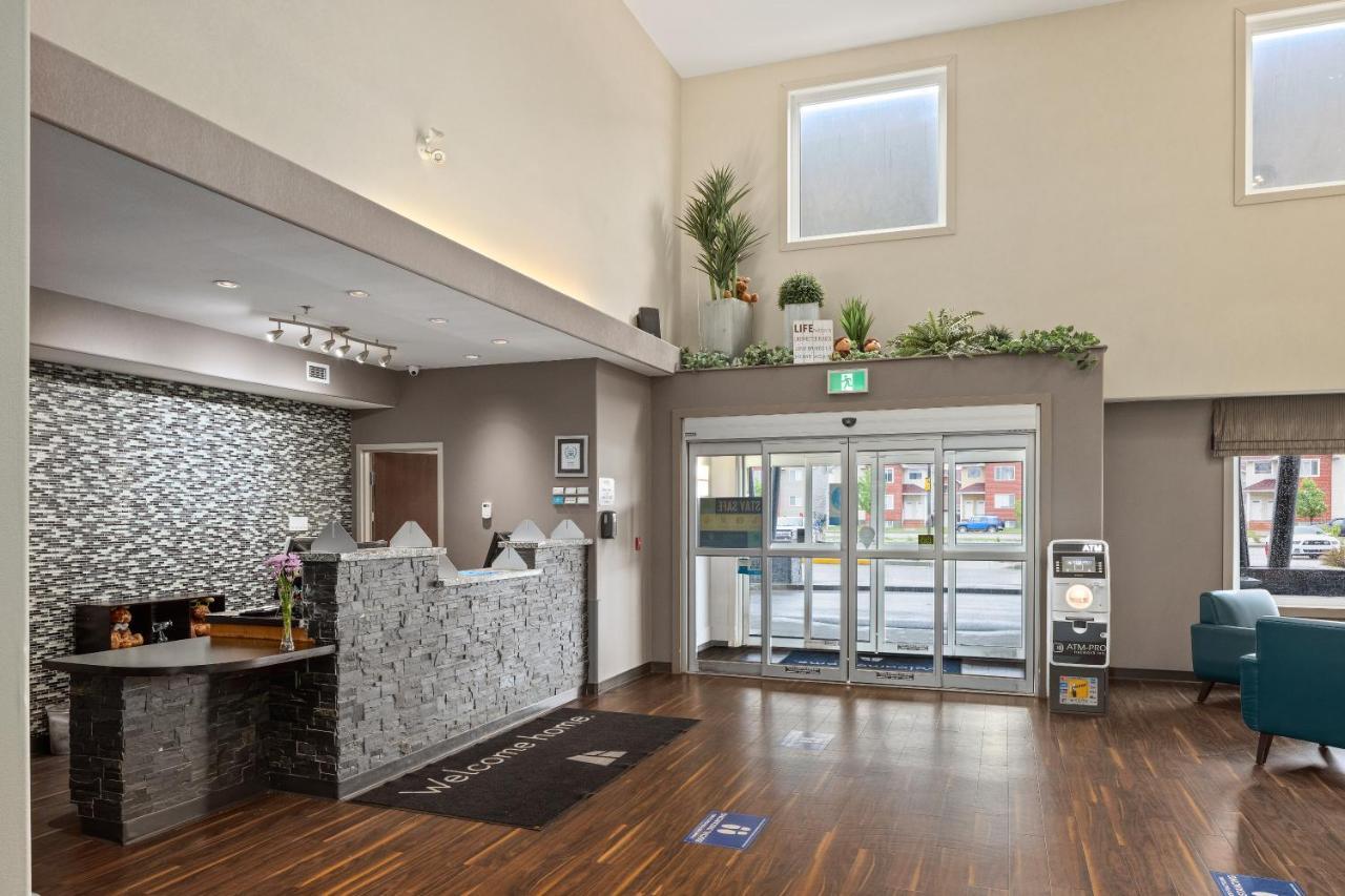 Home Inn & Suites Regina Airport Zewnętrze zdjęcie