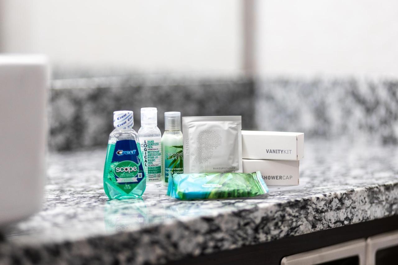 Home Inn & Suites Regina Airport Zewnętrze zdjęcie