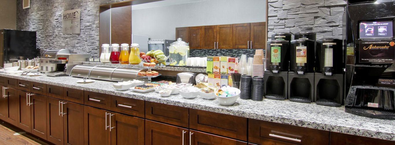 Home Inn & Suites Regina Airport Zewnętrze zdjęcie