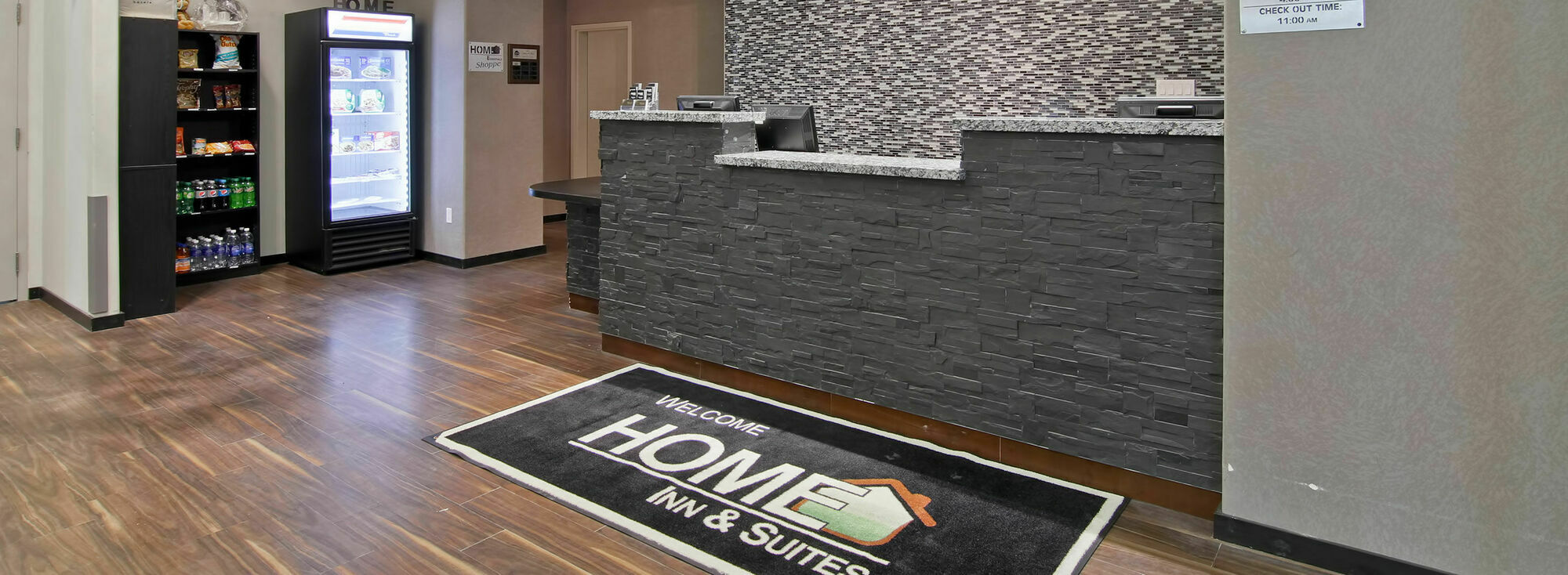 Home Inn & Suites Regina Airport Zewnętrze zdjęcie